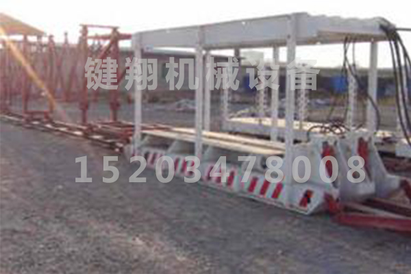 伸縮式電纜儲存裝置與礦用液壓自移無軌設備列車配套使用